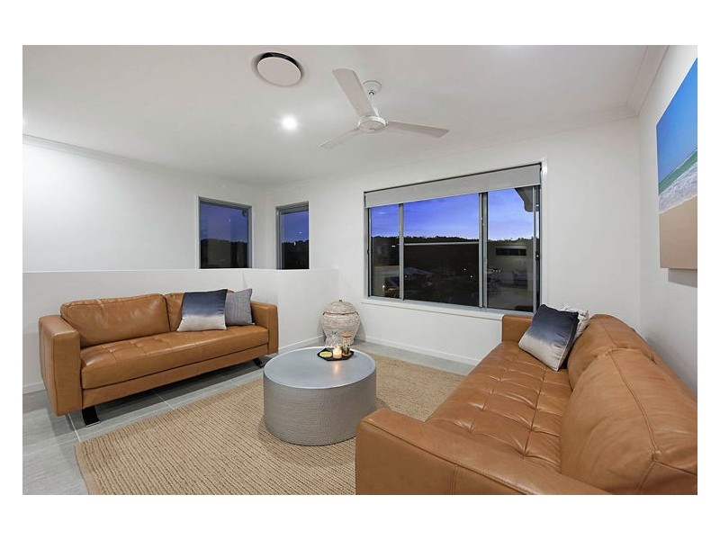 8 Tramline Rise, Burnside QLD 4560