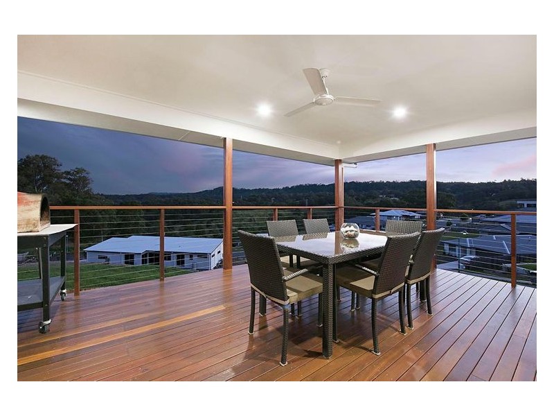 8 Tramline Rise, Burnside QLD 4560