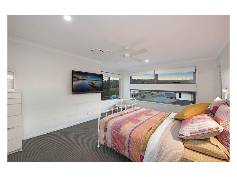 8 Tramline Rise, Burnside QLD 4560