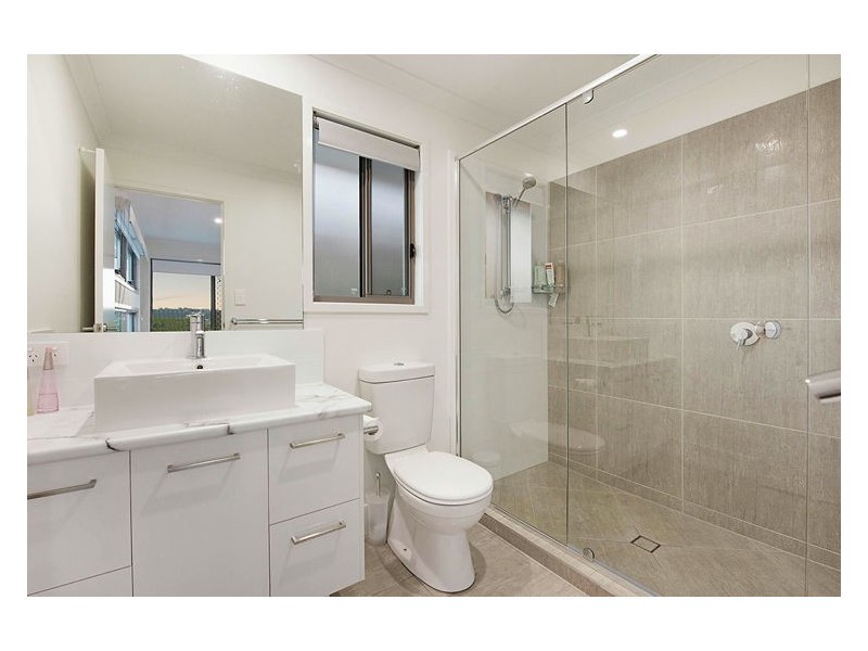 8 Tramline Rise, Burnside QLD 4560