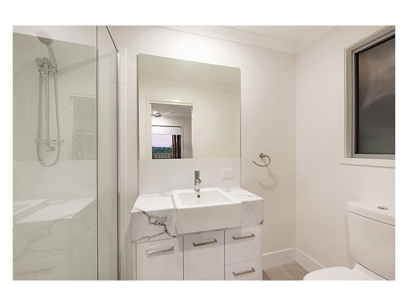 8 Tramline Rise, Burnside QLD 4560