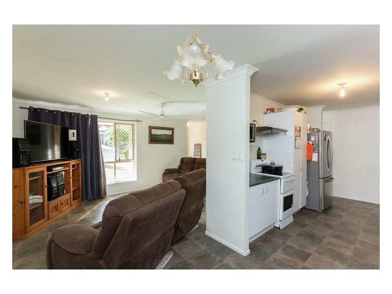 16 Low Street, Yandina QLD 4561