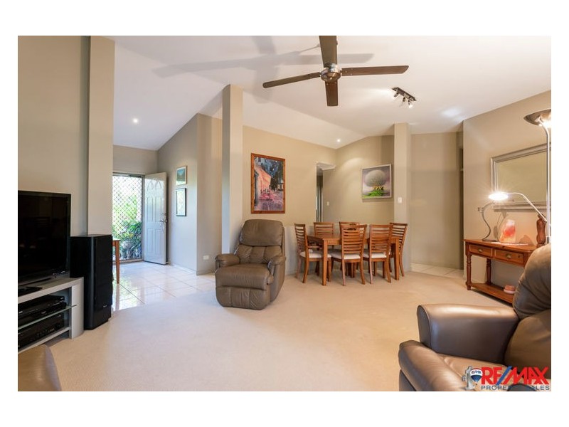 18 Maddock Avenue, Mooloolah Valley QLD 4553