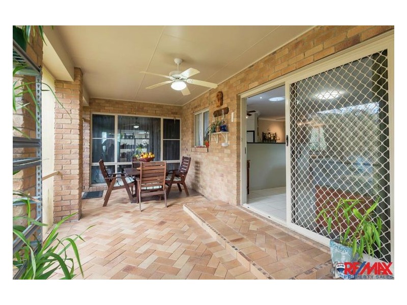 18 Maddock Avenue, Mooloolah Valley QLD 4553