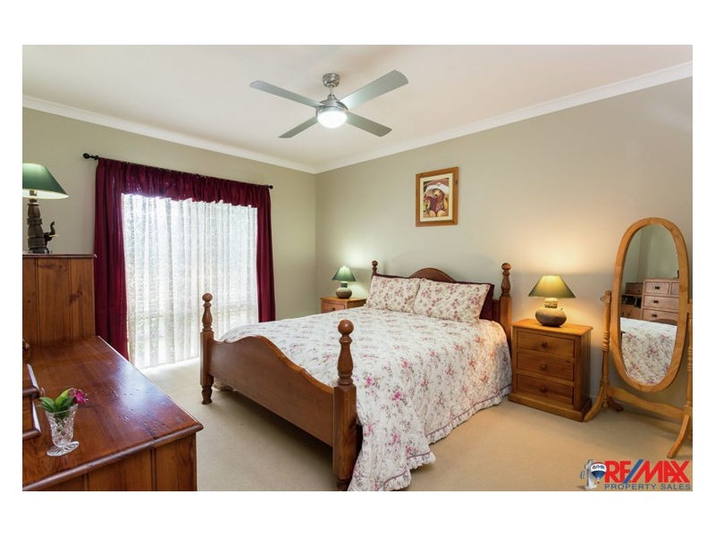 18 Maddock Avenue, Mooloolah Valley QLD 4553