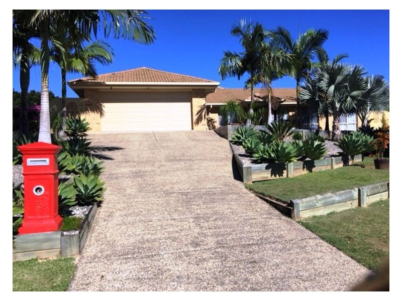 5 Buchanan Court, Burnside QLD 4560