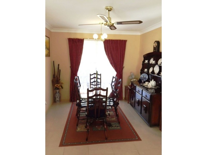 5 Buchanan Court, Burnside QLD 4560