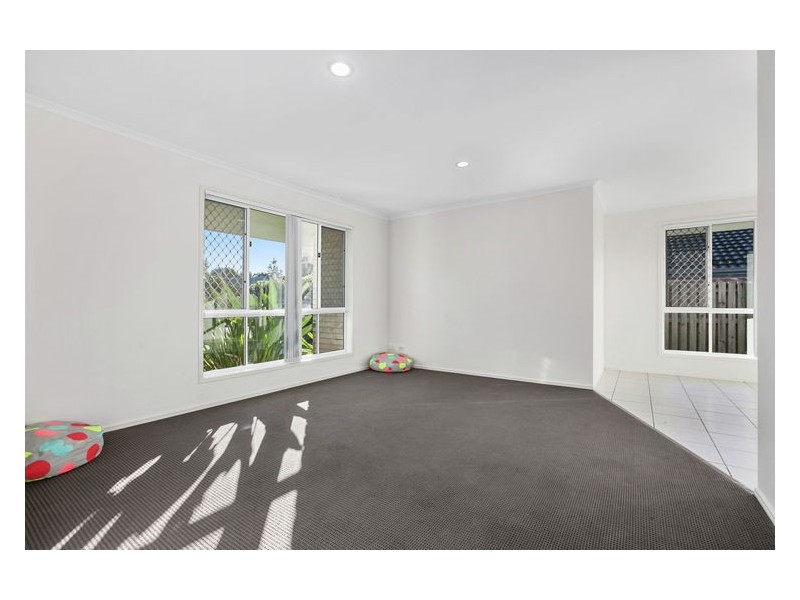 18 Wentworth Court, Nambour QLD 4560