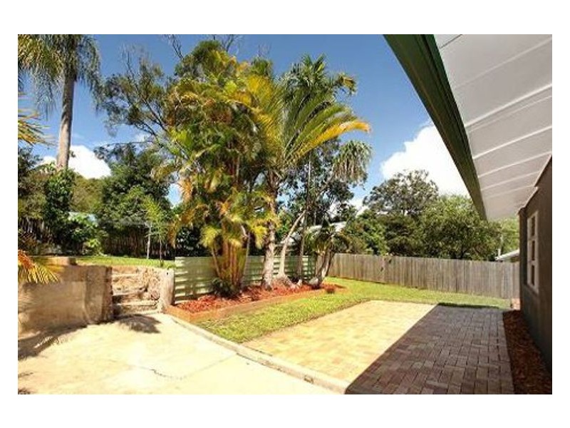16 Hocking Street, Nambour QLD 4560