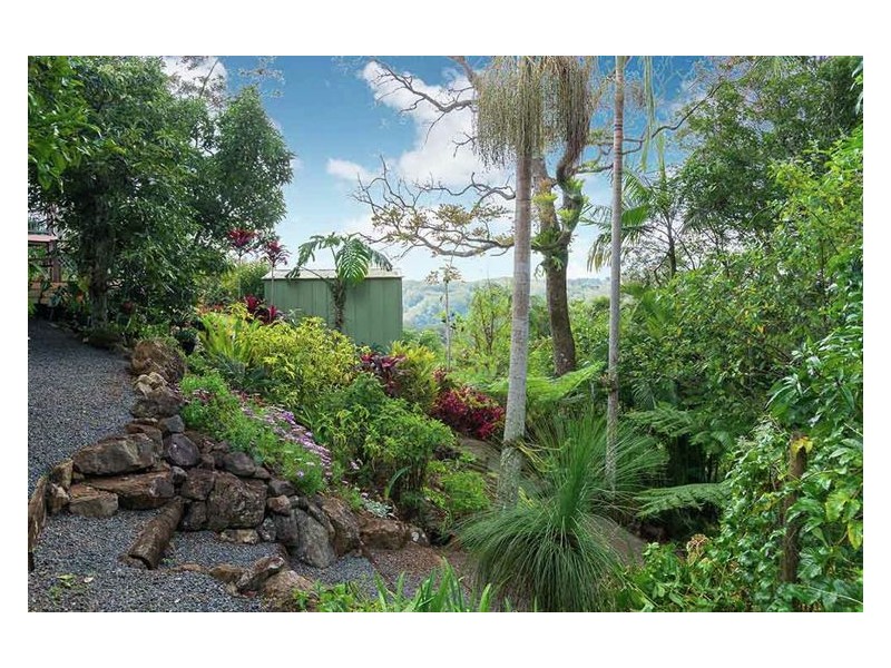 311 Western Avenue, Montville QLD 4560