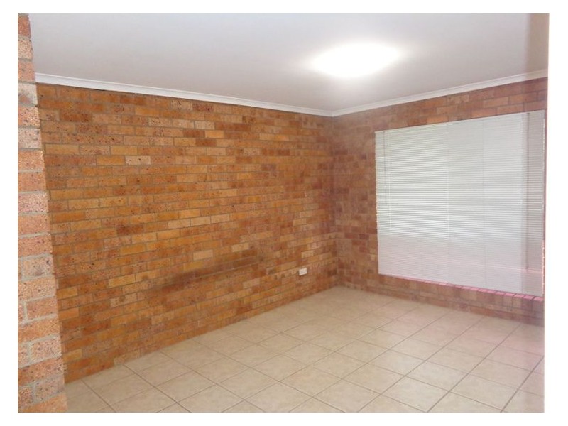 3/27 Court Road, Nambour QLD 4560