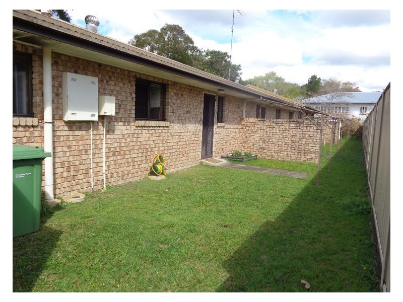 3/27 Court Road, Nambour QLD 4560