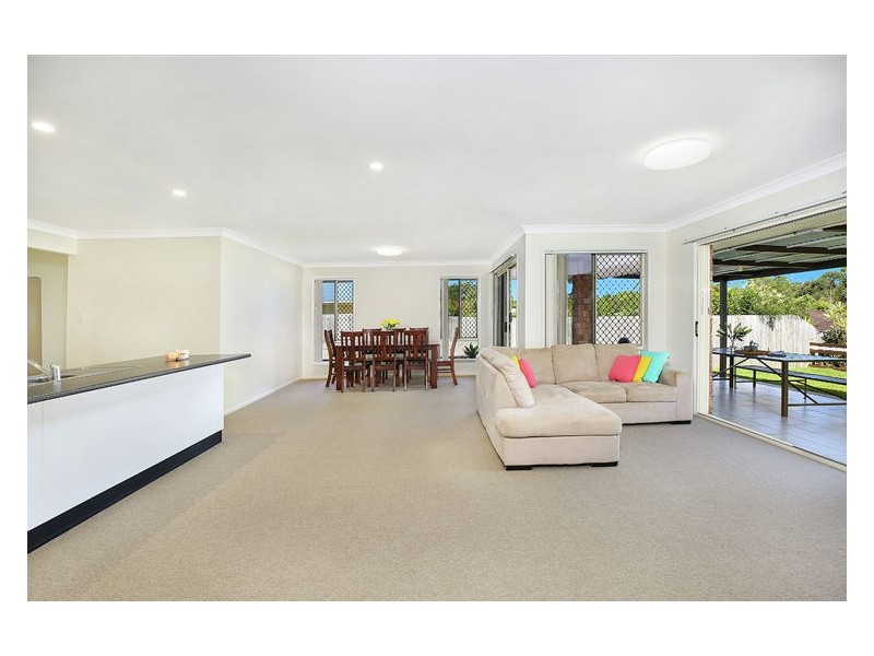 15 Tuckers Creek Drive, Nambour QLD 4560