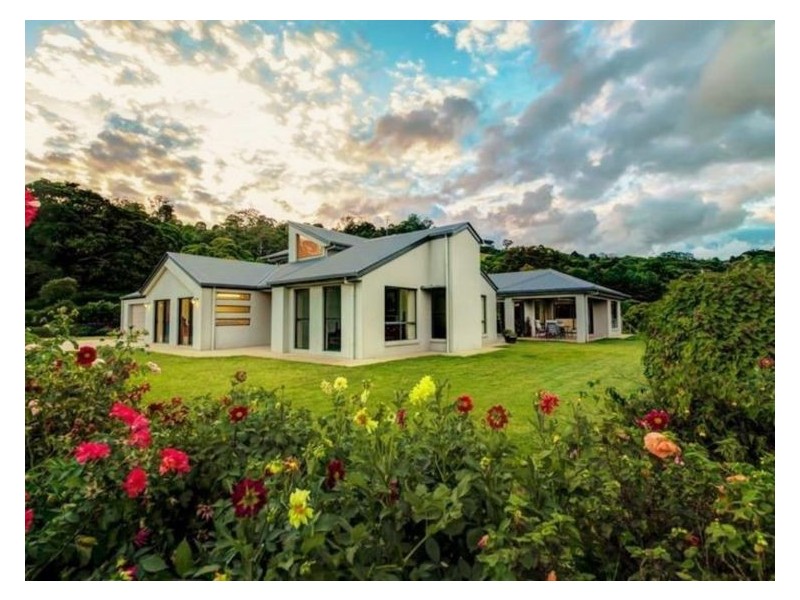 832 Nambour Mapleton Road, Mapleton QLD 4560