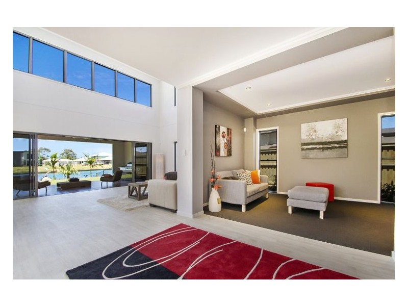 3 Bond Street, Pelican Waters QLD 4551