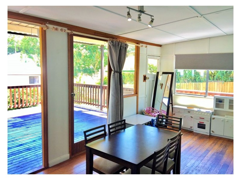 87 Coronation Avenue, Nambour QLD 4560