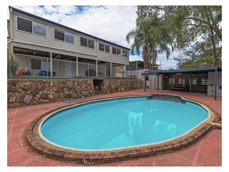 27 Stuart Place, Nambour QLD 4560