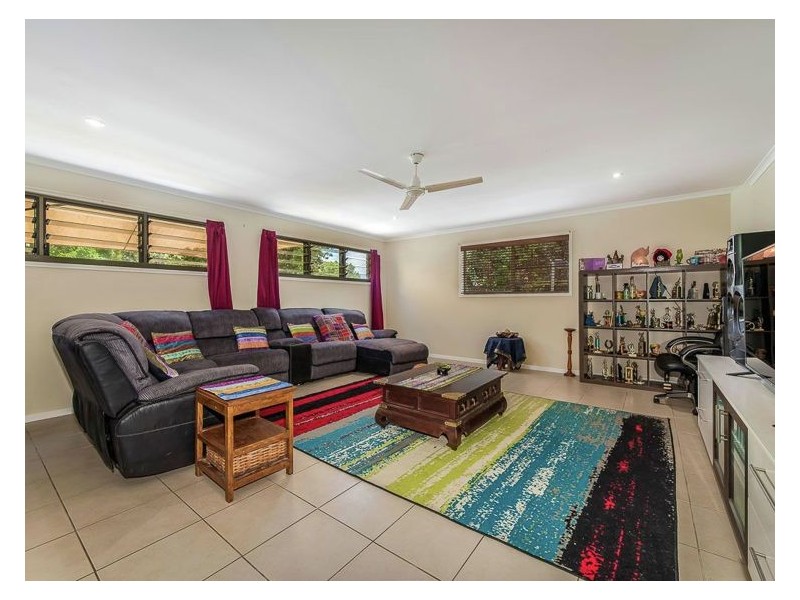 1 Bangalow Street, Nambour QLD 4560