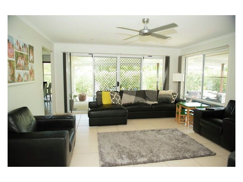 56 Robertson Drive, Burnside QLD 4560