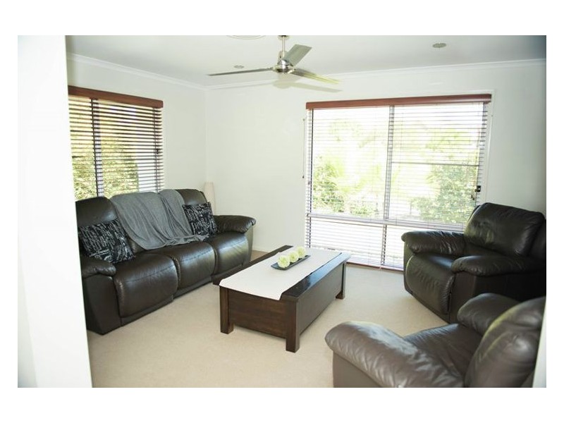 56 Robertson Drive, Burnside QLD 4560