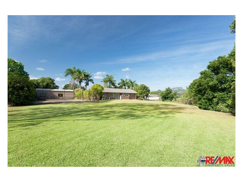 10 Cox Street, Yandina QLD 4561