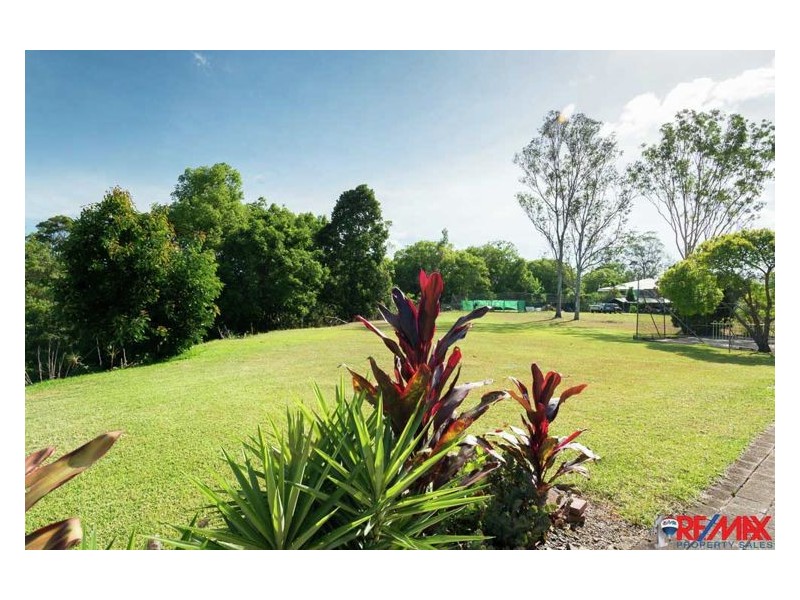 10 Cox Street, Yandina QLD 4561
