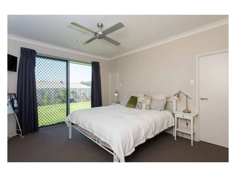 1 Cooee Court, Coes Creek QLD 4560