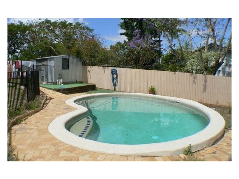 27 Bli Bli Road, Bli Bli QLD 4560