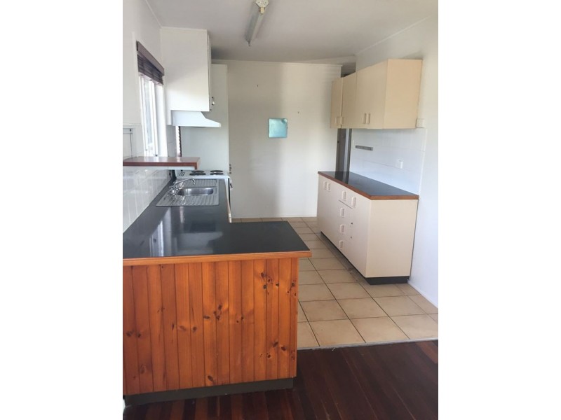 27 Bli Bli Road, Bli Bli QLD 4560