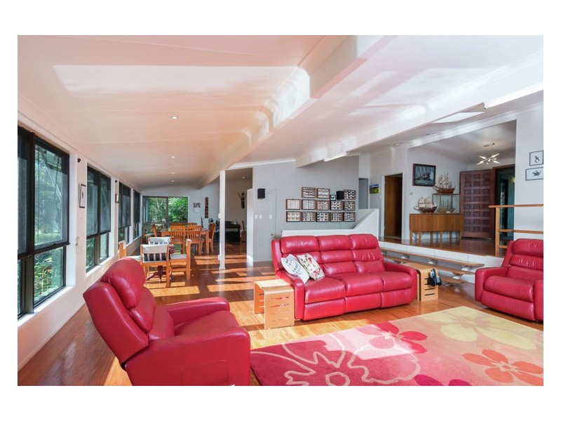 10 Meher Road, Kiels Mountain QLD 4559