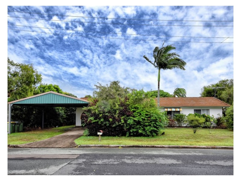 2 Theresa Street, Golden Beach QLD 4551