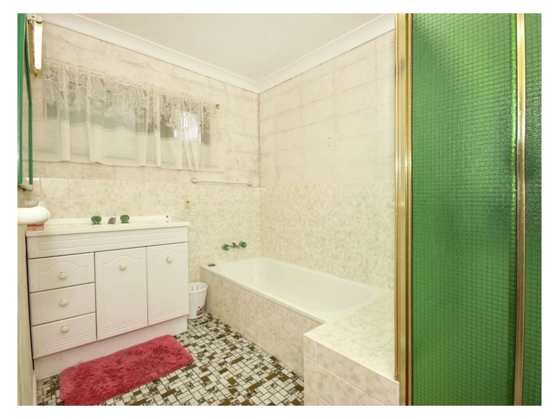 2 Theresa Street, Golden Beach QLD 4551