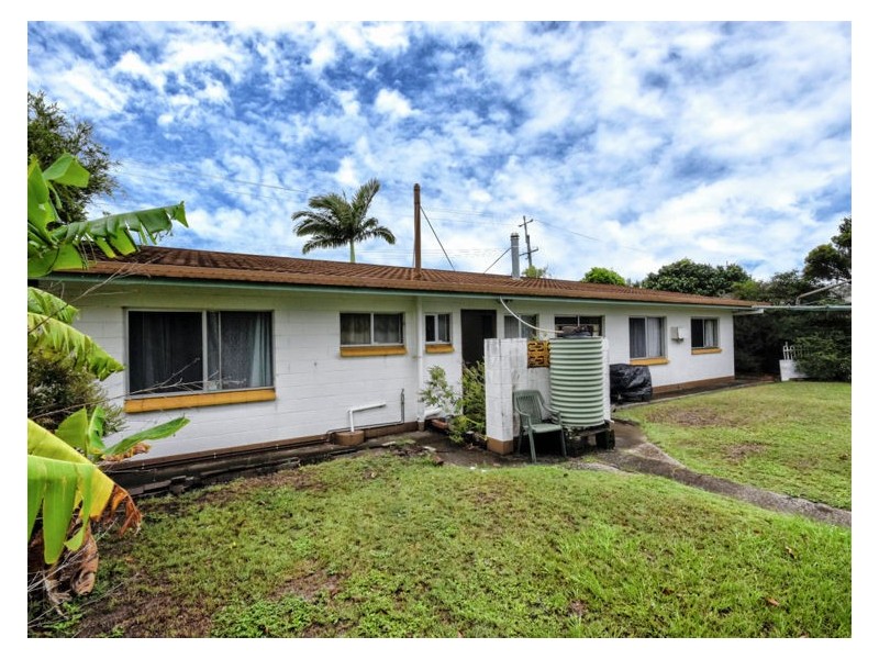 2 Theresa Street, Golden Beach QLD 4551