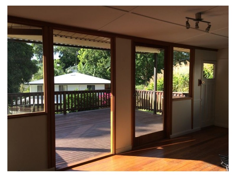 87 Coronation Avenue, Nambour QLD 4560