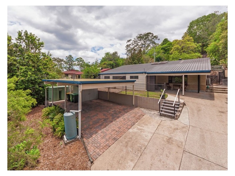 31 Kundart Street, Coes Creek QLD 4560