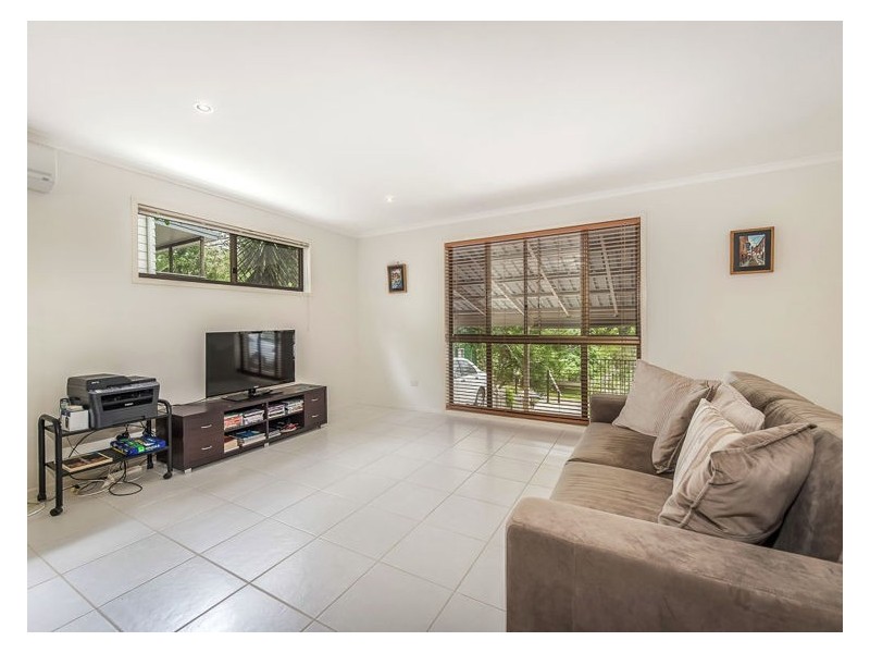 31 Kundart Street, Coes Creek QLD 4560