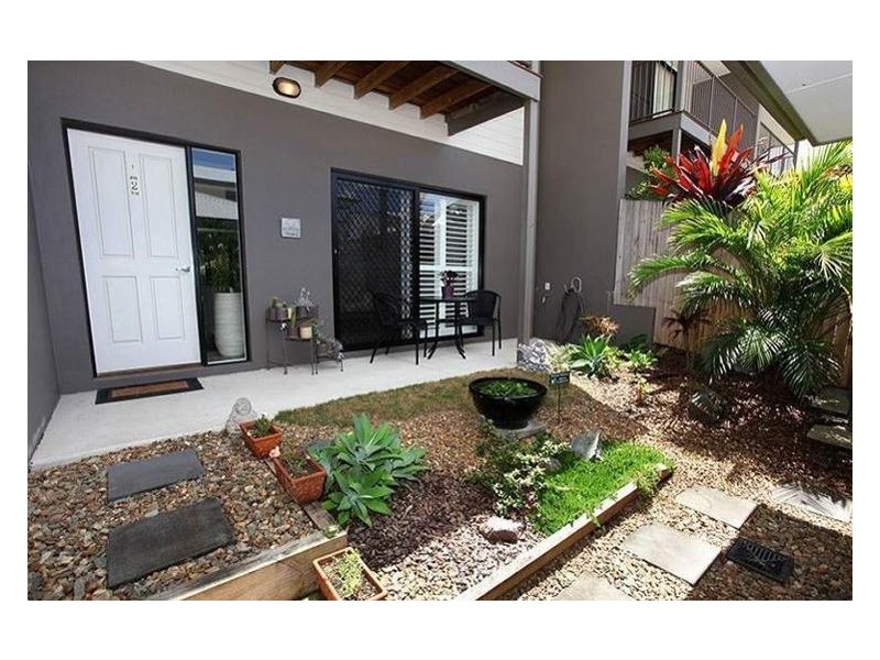 2/19 Webster Road, Nambour QLD 4560