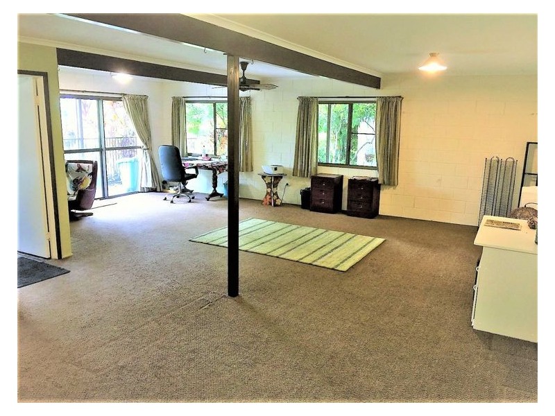 5 Canmaroo Avenue, Nambour QLD 4560