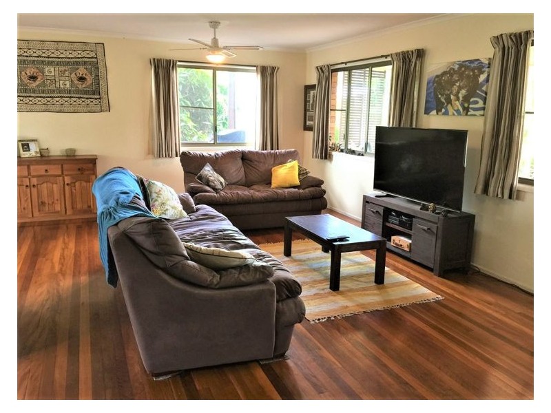 5 Canmaroo Avenue, Nambour QLD 4560