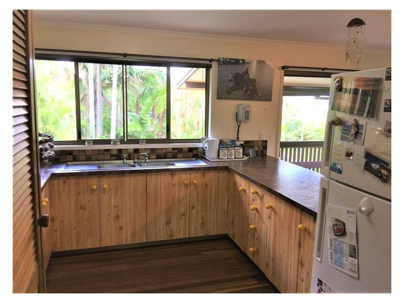 5 Canmaroo Avenue, Nambour QLD 4560