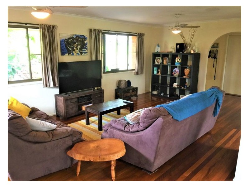 5 Canmaroo Avenue, Nambour QLD 4560