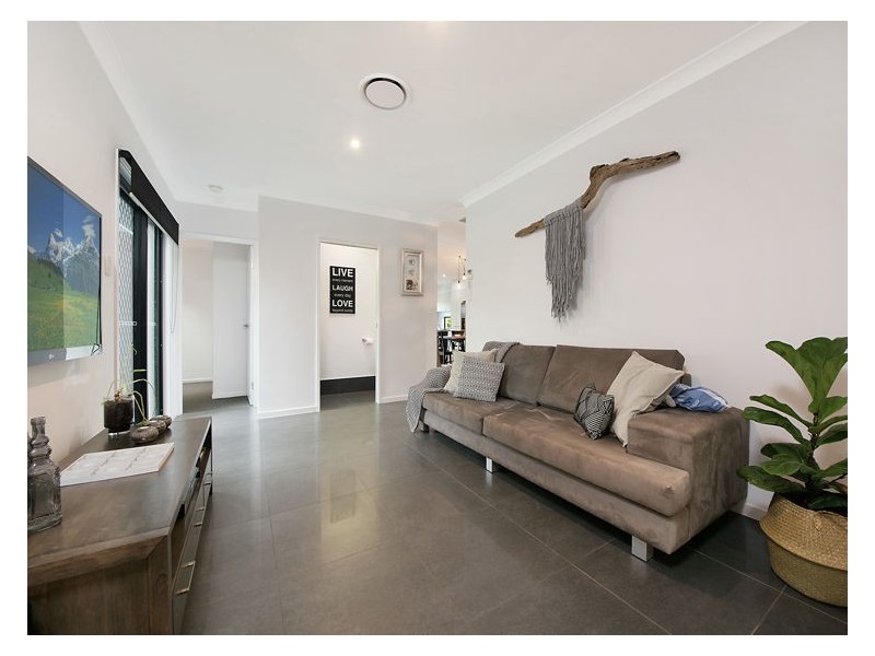 22 Corella St, Forest Glen QLD 4556