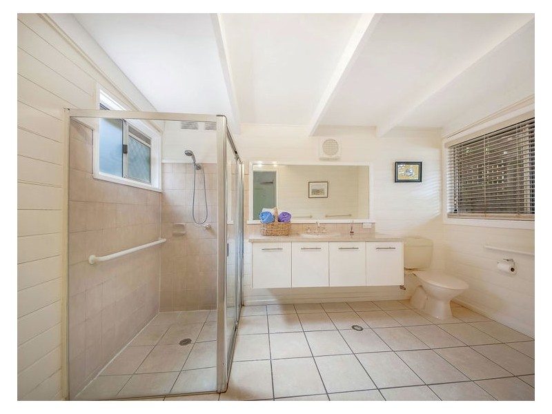 69 Hillcrest Avenue, Nambour QLD 4560