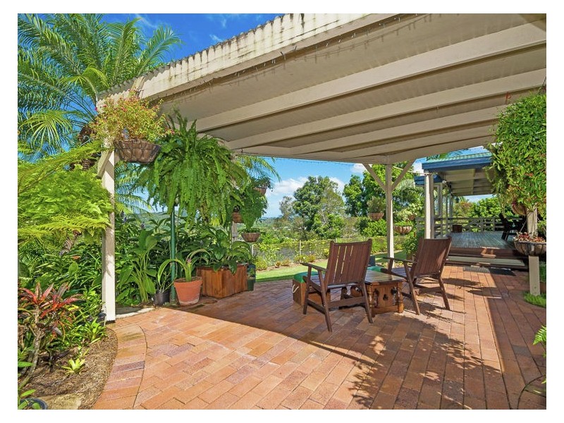 69 Hillcrest Avenue, Nambour QLD 4560