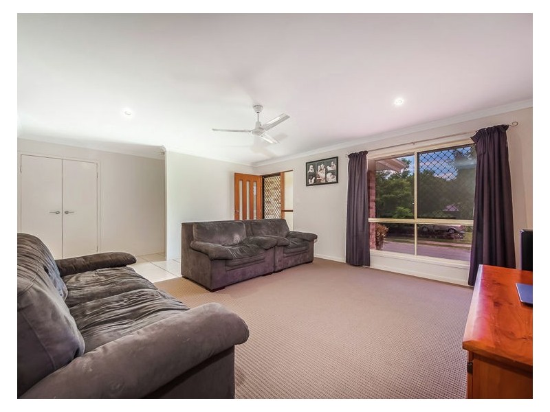 39 Robertson Drive, Burnside QLD 4560
