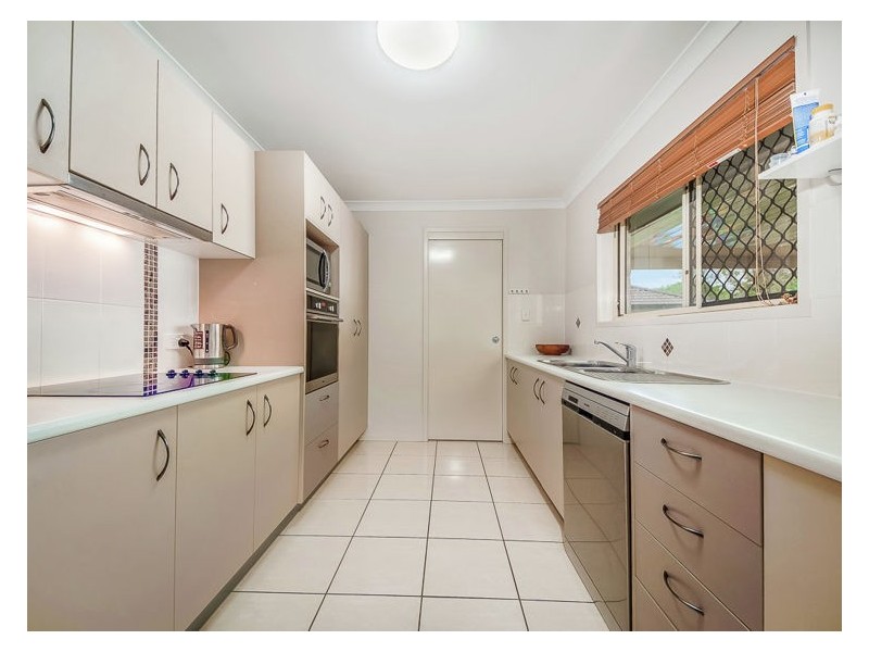 39 Robertson Drive, Burnside QLD 4560