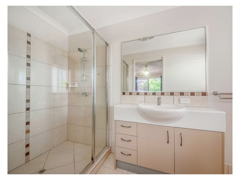39 Robertson Drive, Burnside QLD 4560