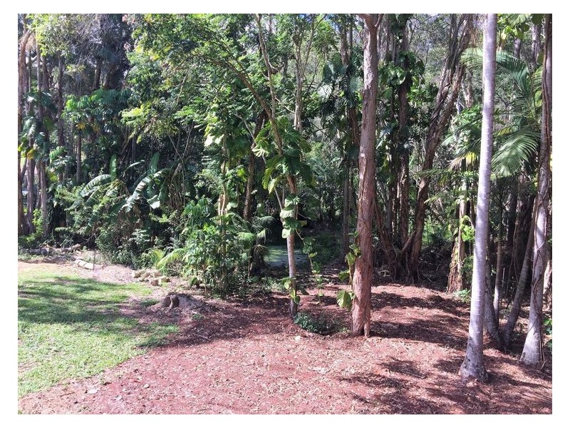 111 Hunchy Road, Hunchy QLD 4555