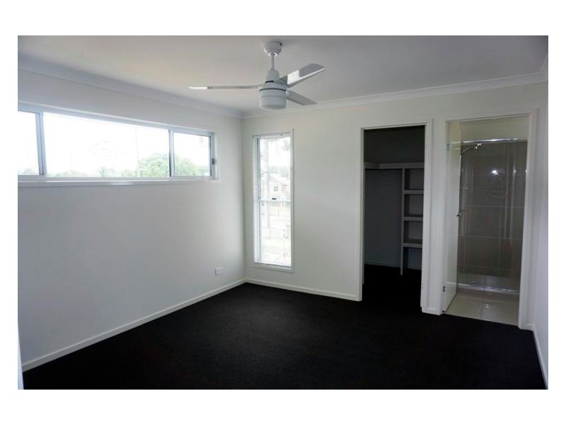 1/1 Honeybee Lane, Burnside QLD 4560
