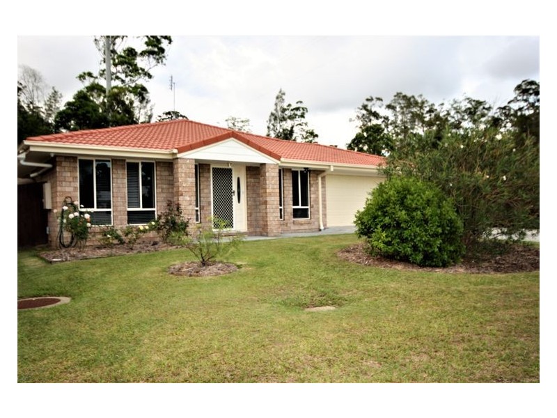 2 Doreen Court, Nambour QLD 4560